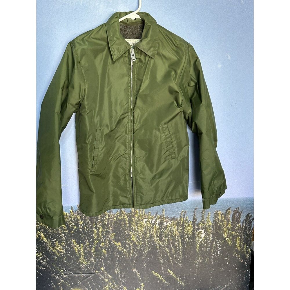 Vintage Pacific Trail  Nylon Jacket, Talon Zipper Size Small Medium Sherpa Lined
